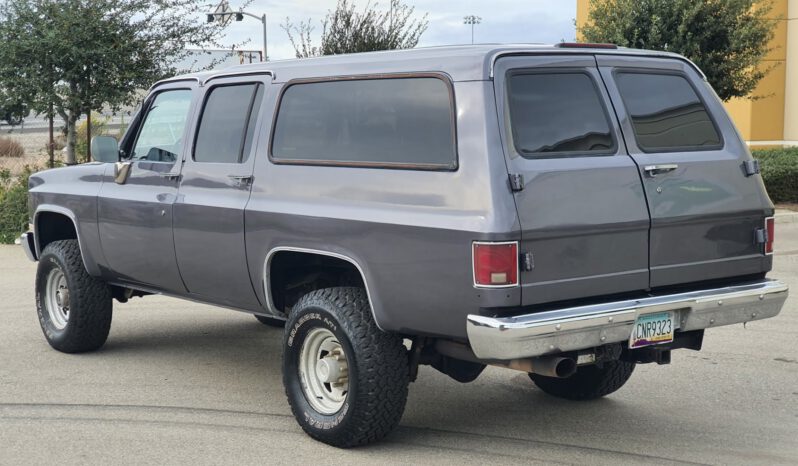 
								Chevrolet Suburban 4×4 AWD voll									