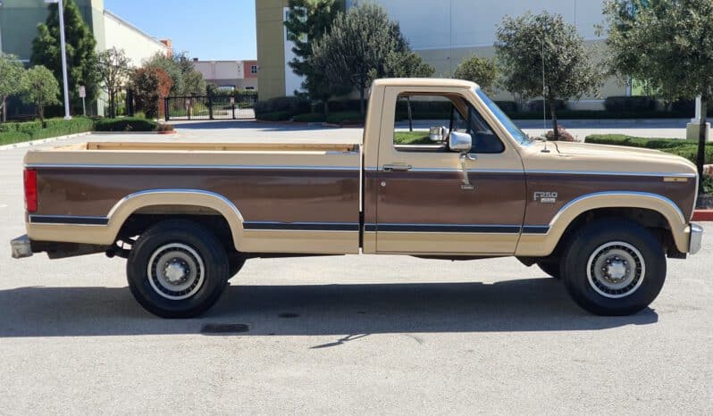 
								Ford F 250 XL voll									