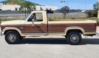 
									Ford F 250 XL voll								