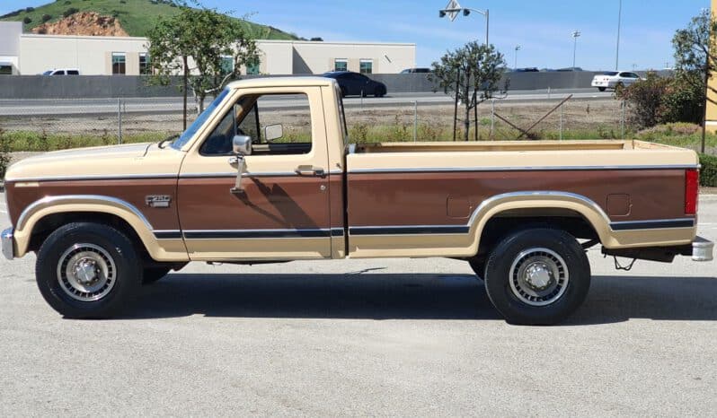 
								Ford F 250 XL voll									