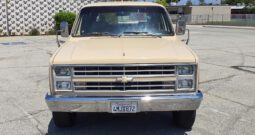 Chevrolet Suburban 454cui
