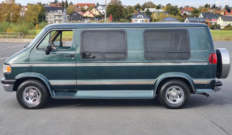 
								Dodge RAM Van B2500 voll									
