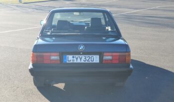 
									BMW 320 i Coupe voll								