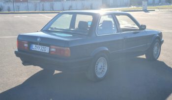 
									BMW 320 i Coupe voll								