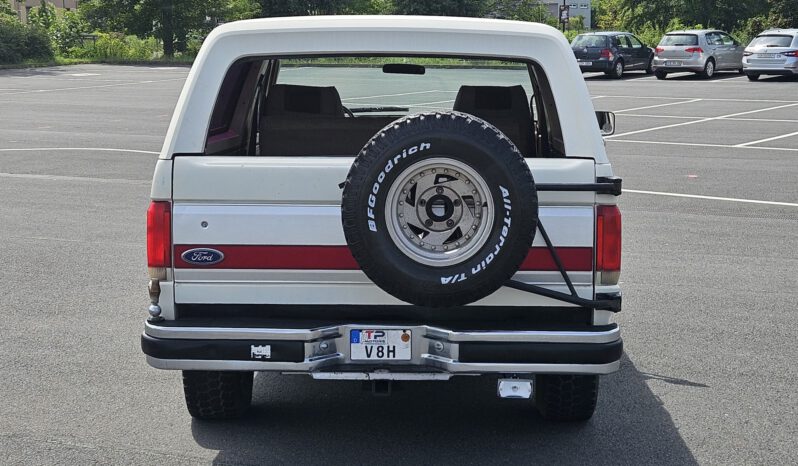 
								Ford Bronco XLT 4×4 voll									