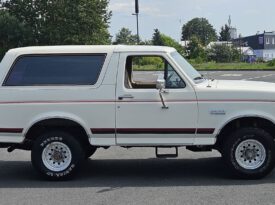 Ford Bronco XLT 4×4