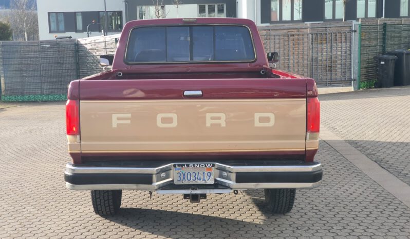 
								Ford F 250 XL Extended Cab voll									