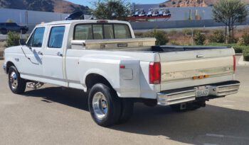 
									Ford F 350 XLT Crew Cab Dually voll								